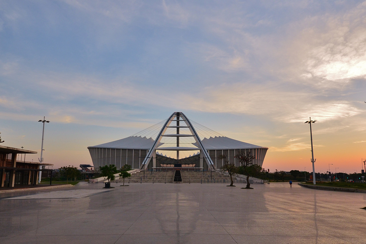 Outdoor yoga at the People’s Park
