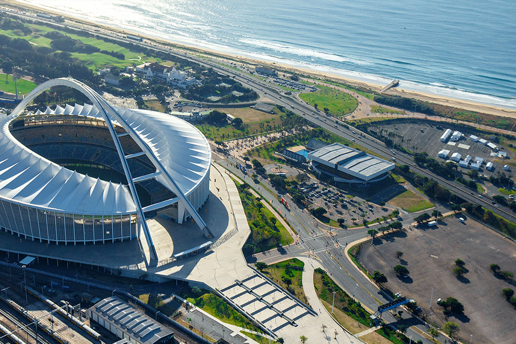 See Durban from the sky with a Legend Heli-Flip for only R350 pp!